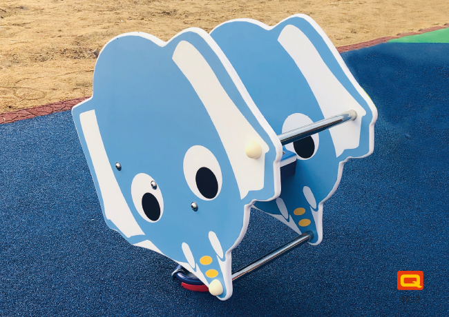 코끼리 흔들놀이대